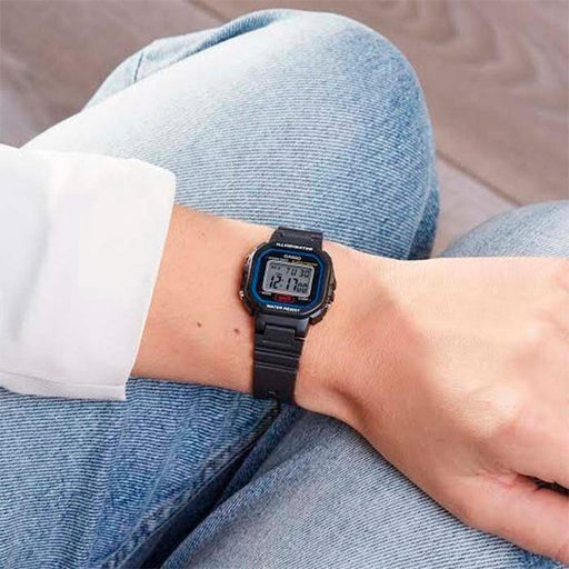 RELOJ CASIO ILLUMINATOR DUAL TIME  NEGRO UNISEX LA20WH1CCF - Look Sport 